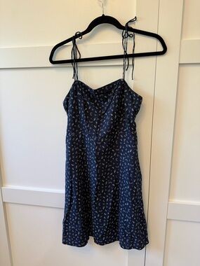 Old Navy Navy Floral Tie-Strap Sundress
